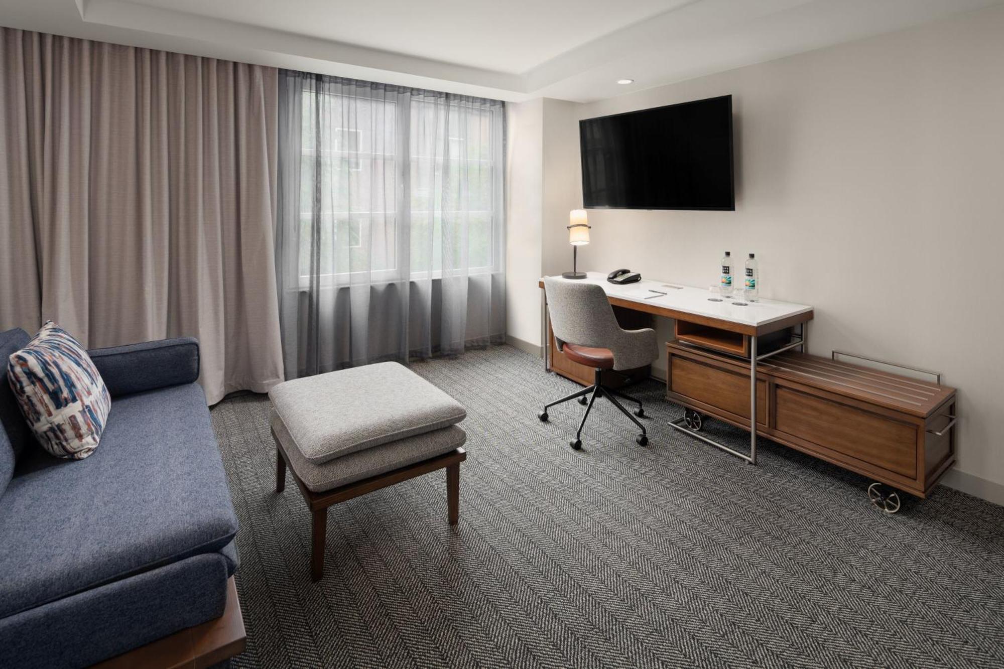 Courtyard By Marriott Seattle Bellevue/Downtown Hotel Ngoại thất bức ảnh