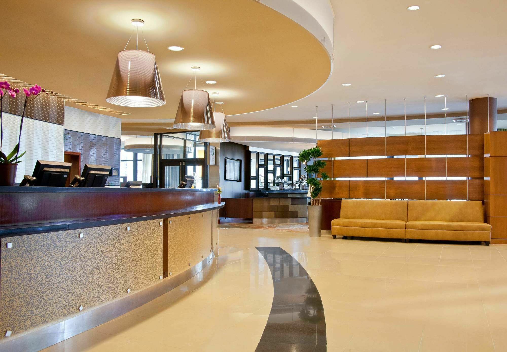 Courtyard By Marriott Seattle Bellevue/Downtown Hotel Ngoại thất bức ảnh